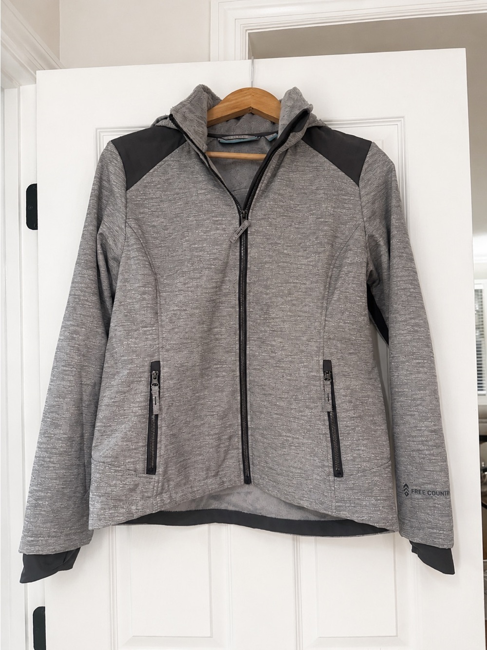 Free Country Women’s M  Gray Fleece Lined Softshell Jacket Hooded Full Zip Coat